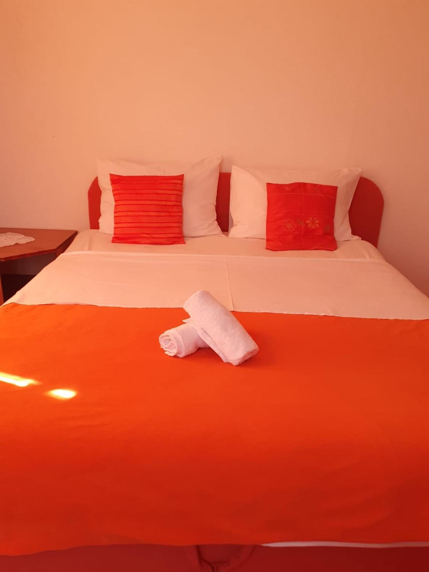 Apartman Sunce Raslina Luaran gambar