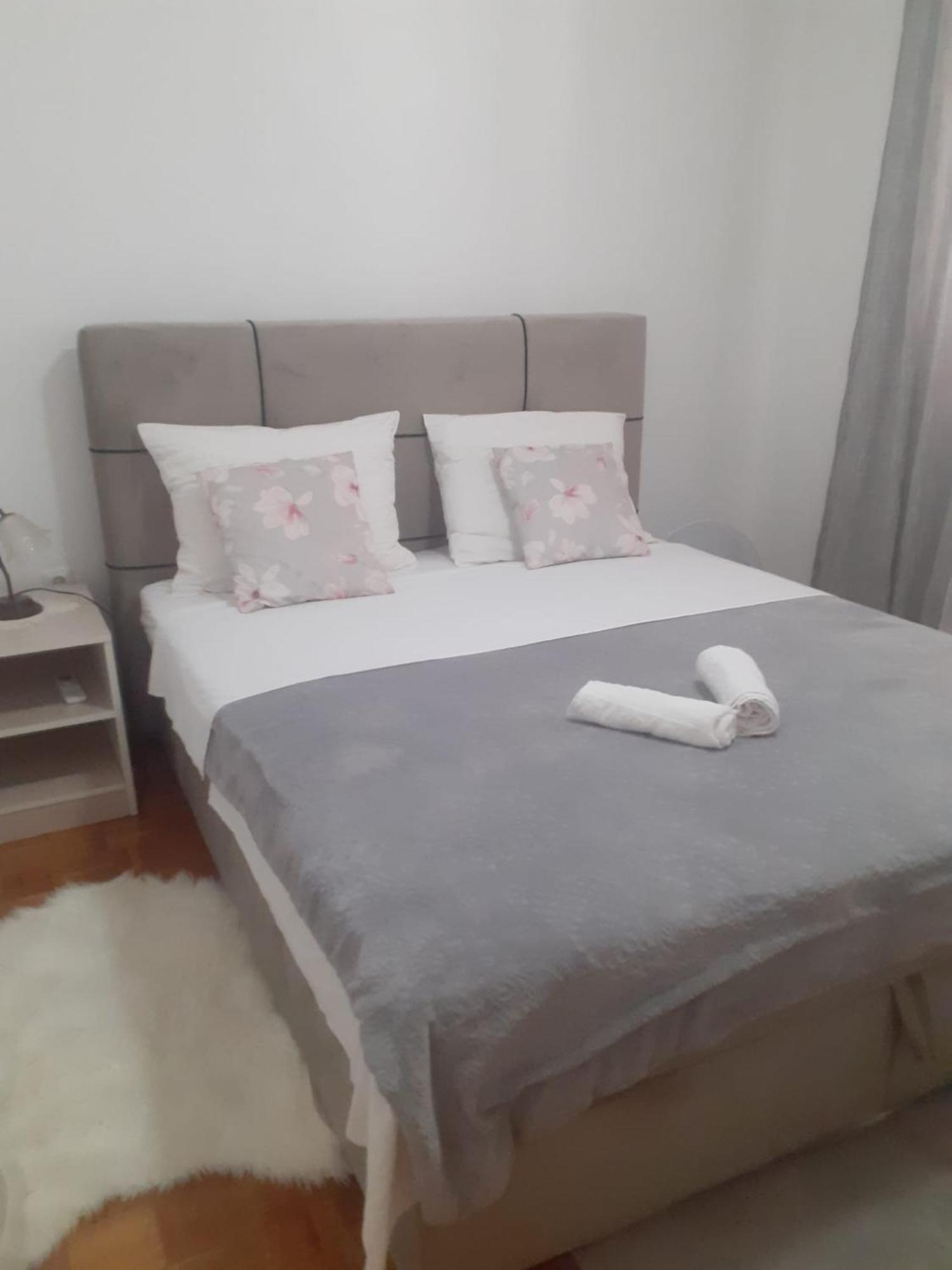 Apartman Sunce Raslina Luaran gambar