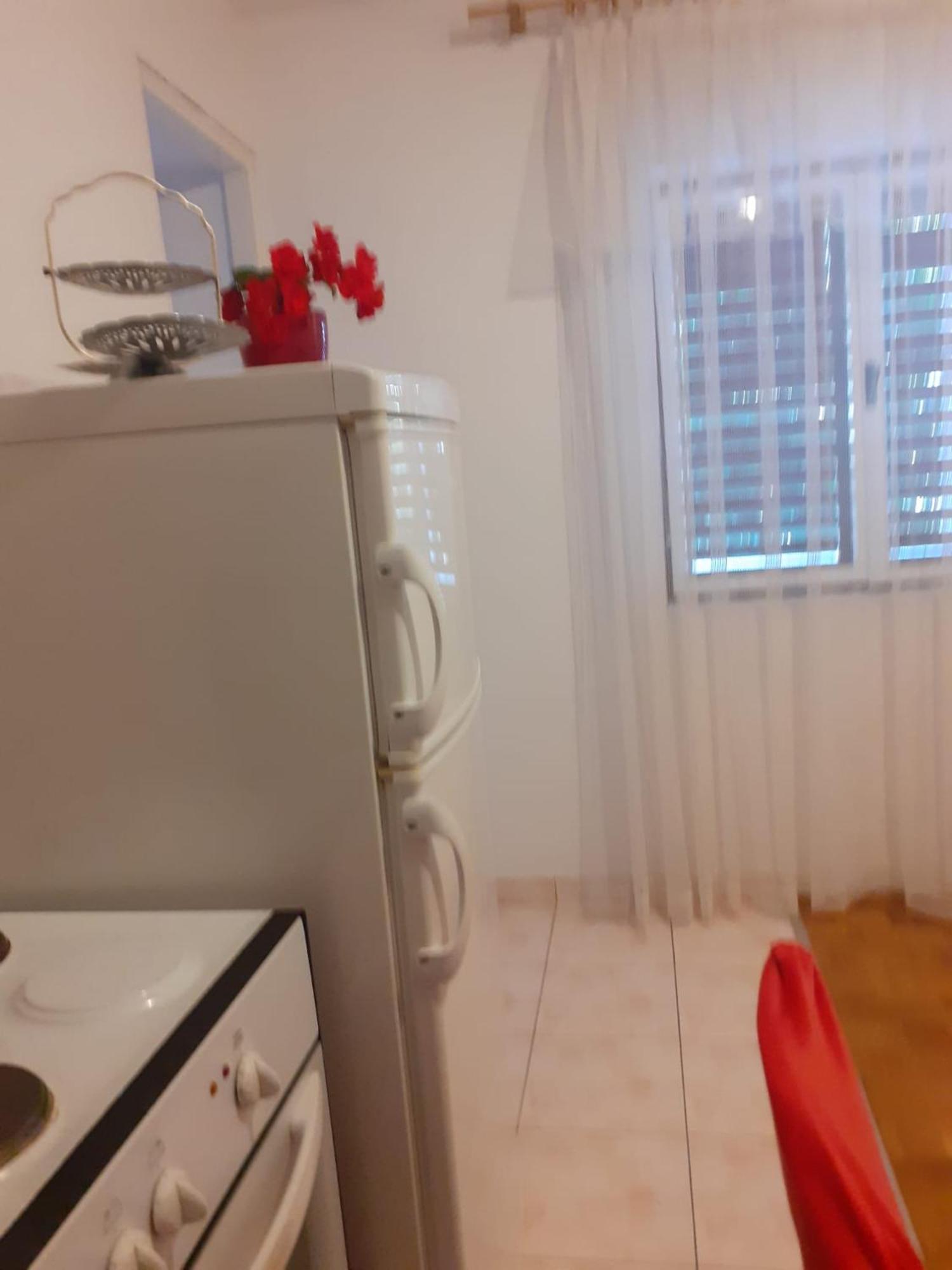Apartman Sunce Raslina Luaran gambar